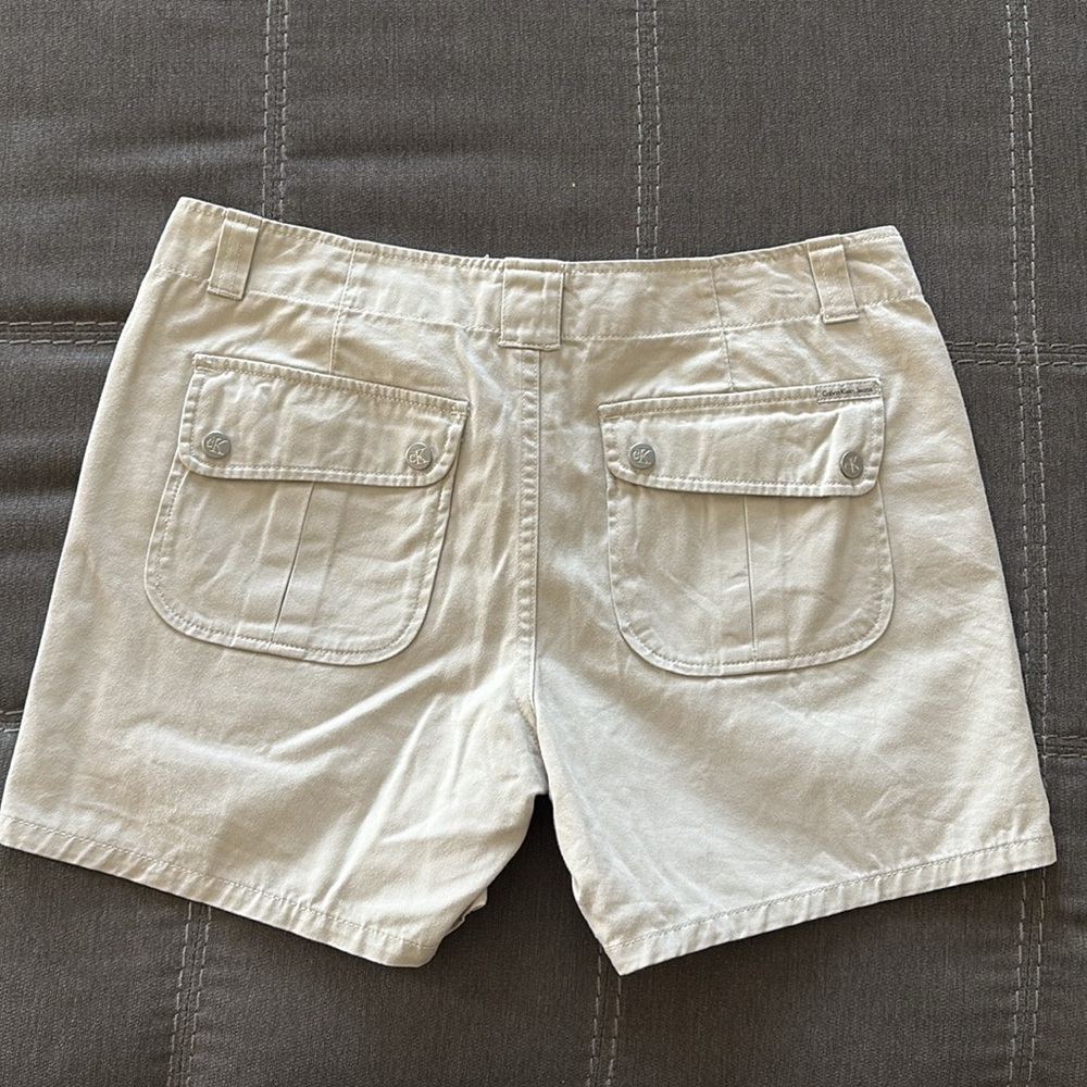 Beige Calvin Klein Jeans women’s shorts - Picture 3 of 8